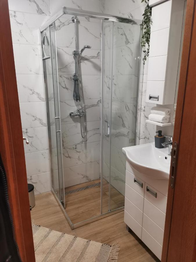 Apartman Kardas Vrnjacka Banja Exterior photo